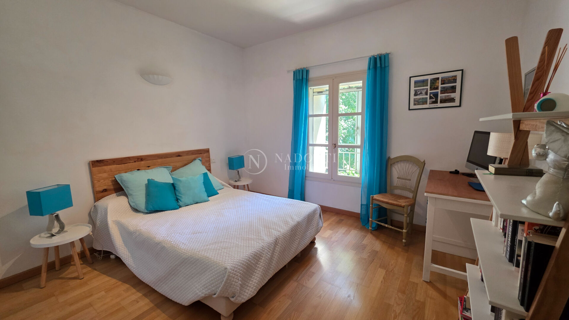 Superbe maison ancienne de charme sur terrain de 18 000 m² avec piscine et jardin arboré