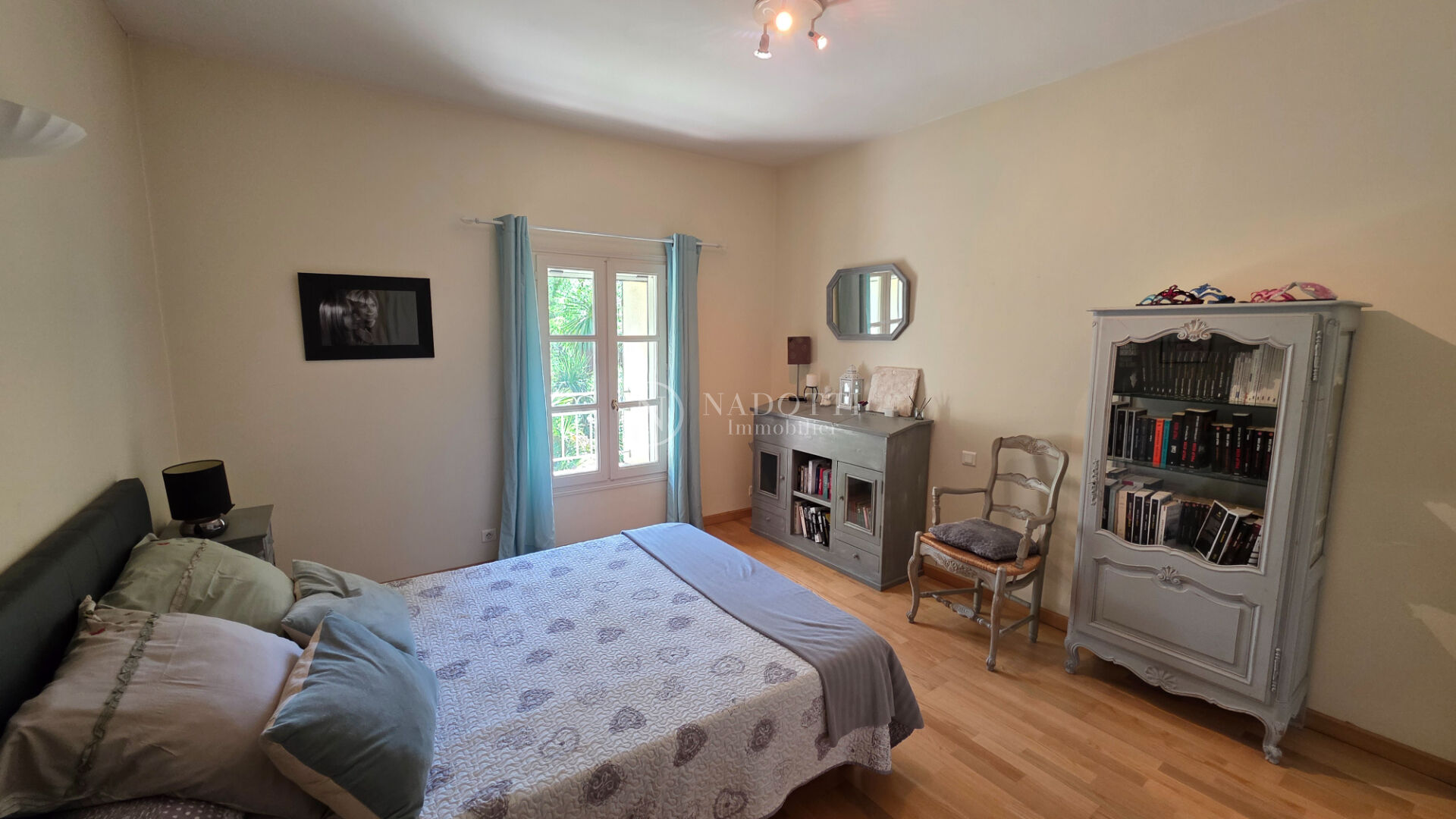 Superbe maison ancienne de charme sur terrain de 18 000 m² avec piscine et jardin arboré