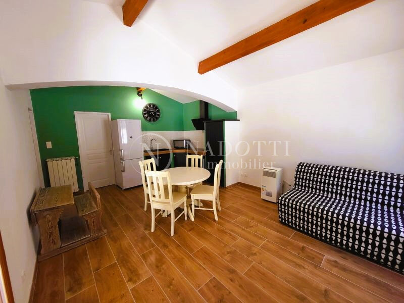 Propriété sur la colline Saint Antoine avec deux appartements indépendants et 5000m2 de terrain