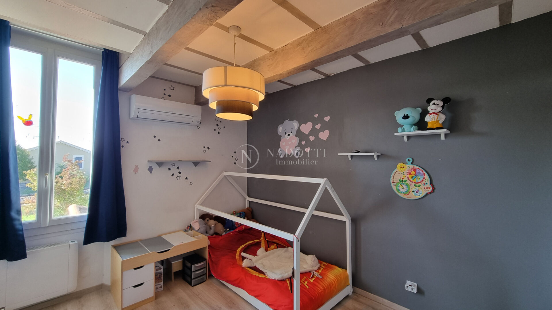 Maison L Isle Sur La Sorgue 4 pièce(s) 105 m2, cour intérieure, proche centre