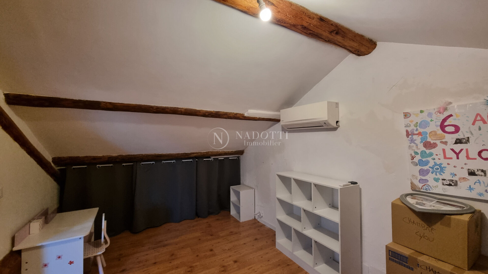 Maison L Isle Sur La Sorgue 4 pièce(s) 105 m2, cour intérieure, proche centre