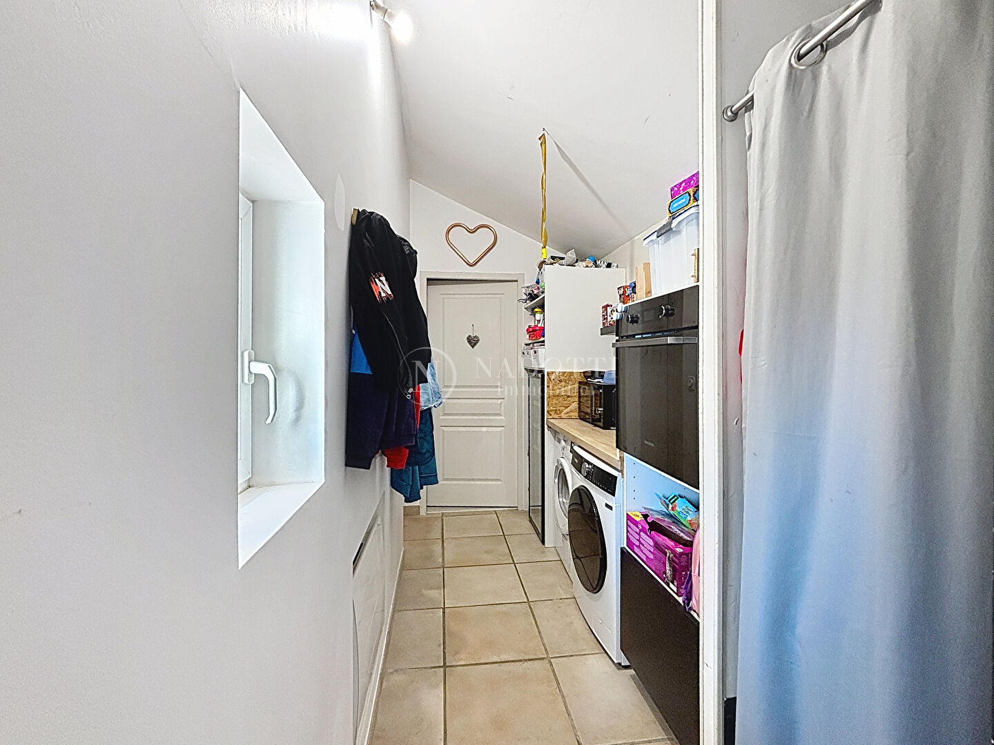 Maison L Isle Sur La Sorgue 4 pièce(s) 105 m2, cour intérieure, proche centre