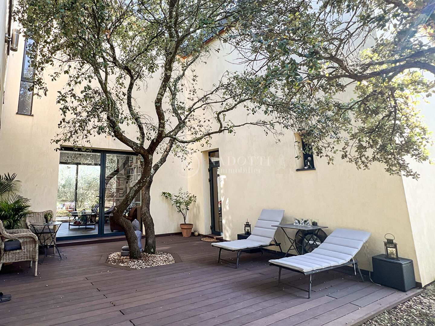 Maison Cabrieres D Avignon 210 m2