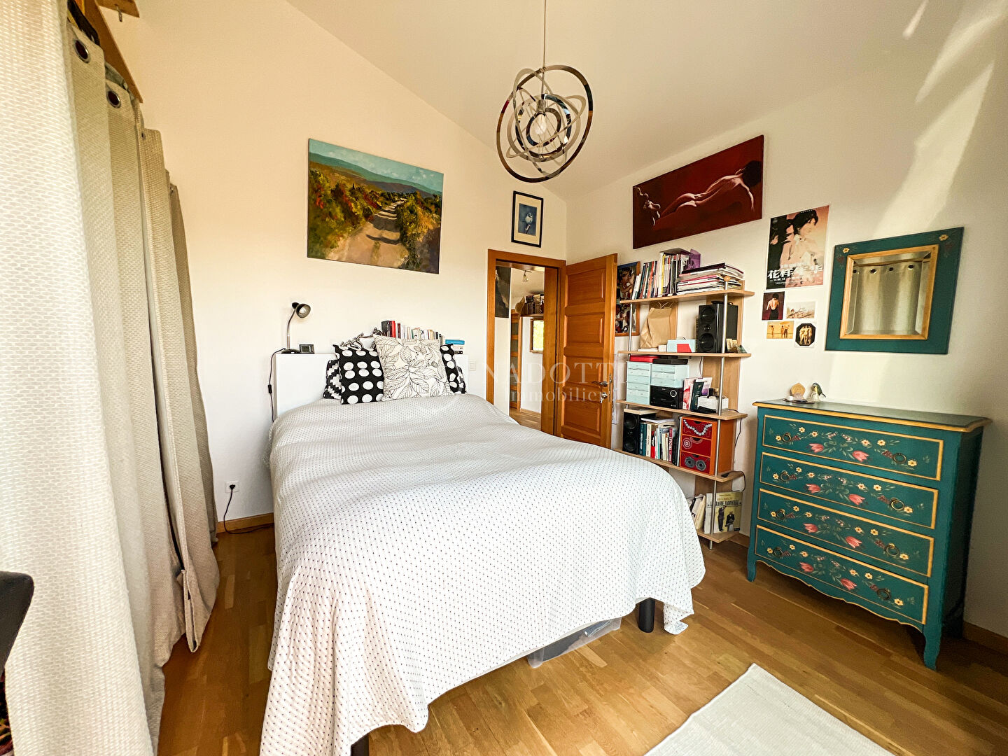 Maison Cabrieres D Avignon 210 m2