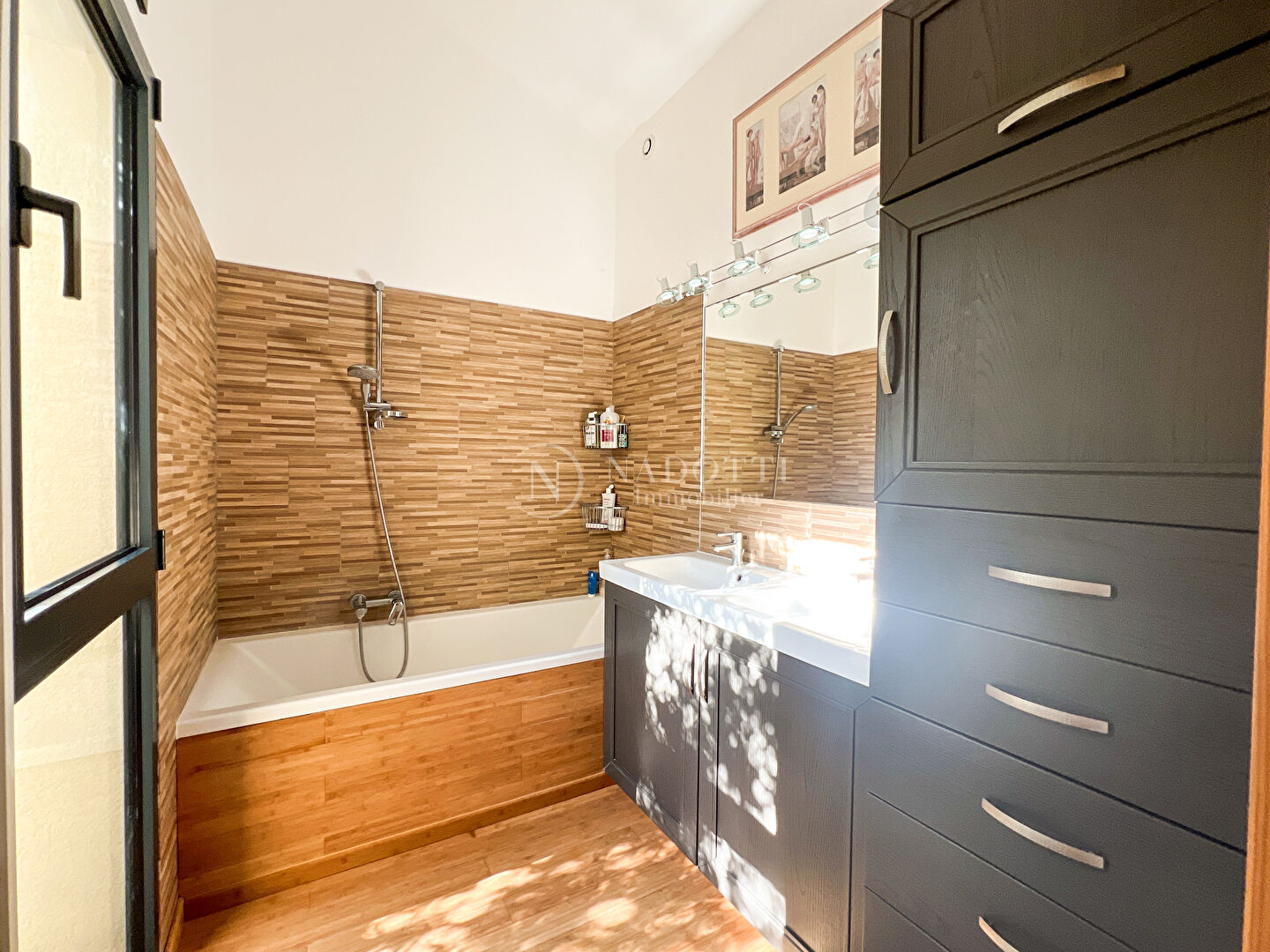 Maison Cabrieres D Avignon 210 m2