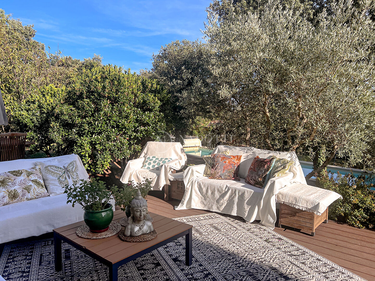 Maison Cabrieres D Avignon 210 m2