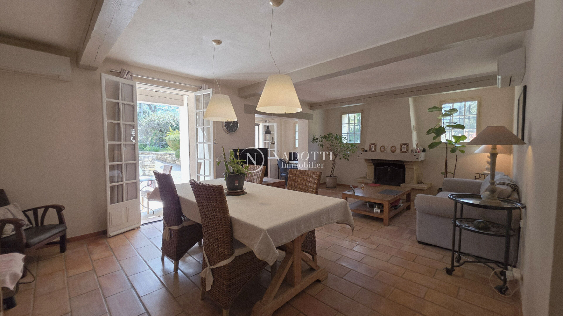Maison 3 pièces 1397 m² · à Ménerbes · 1 397 m² · 578 000 €