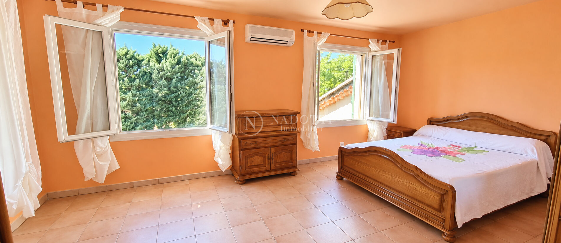 Maison 6 pièces 202 m² · à Grande · 202 m² · 528 000 €