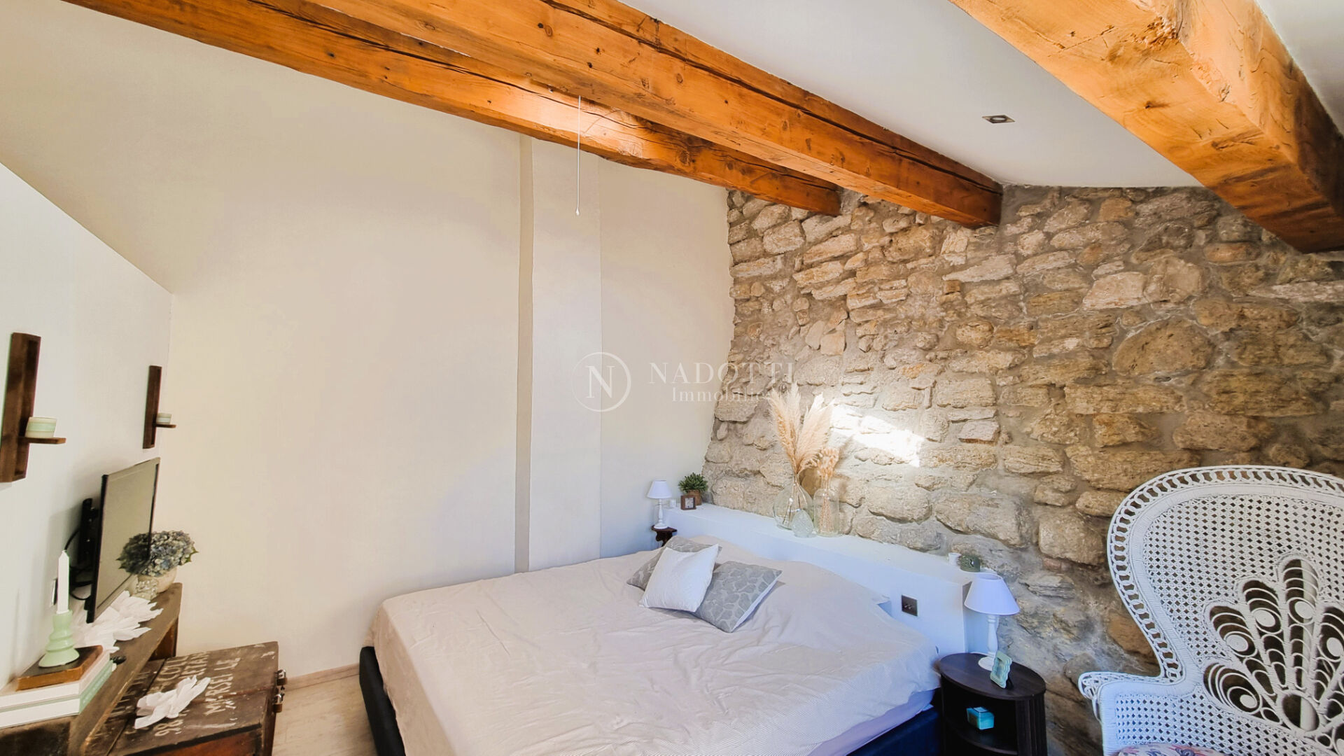 Maison 5 pièces 78 m² · à Châteauneuf-de-Gadagne · 78 m² · 335 000 €